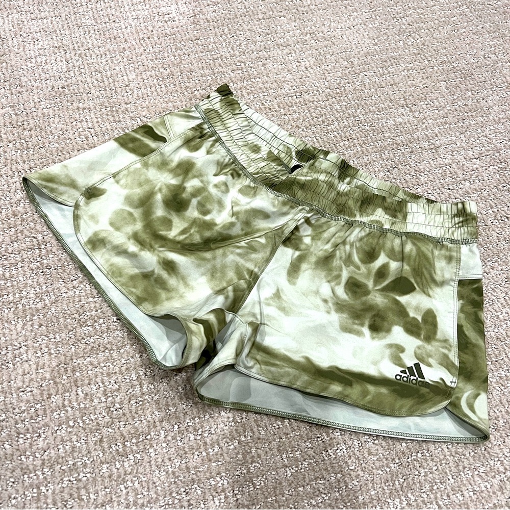 adidas Women's Pacer X-Ray Floral Print Shorts - wild pine/halo green print (S)